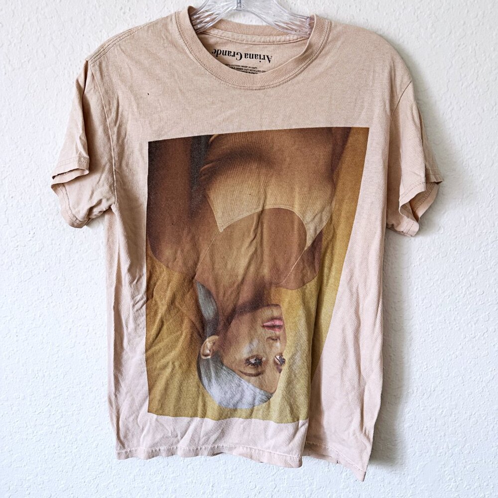 Ariana Grande SWEETENER Concert Pop Artist T-Shirt S